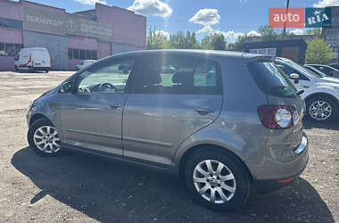 Хэтчбек Volkswagen Golf Plus 2005 в 