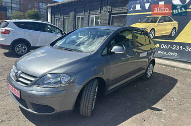 Хэтчбек Volkswagen Golf Plus 2005 в 