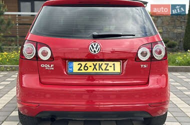 Хетчбек Volkswagen Golf Plus 2012 в 