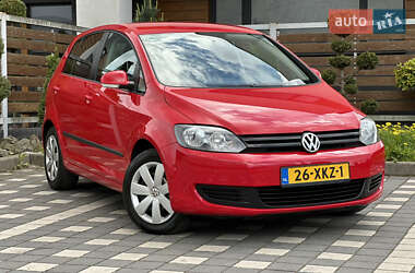 Хетчбек Volkswagen Golf Plus 2012 в 