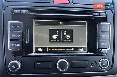 Хетчбек Volkswagen Golf Plus 2012 в 