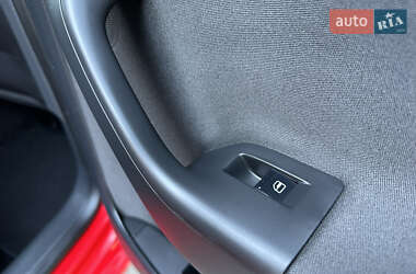 Хетчбек Volkswagen Golf Plus 2012 в 