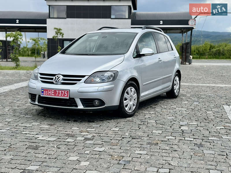 Хетчбек Volkswagen Golf Plus 2008 в Іршаві