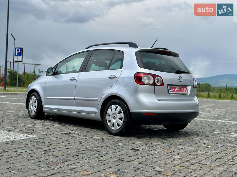 Хетчбек Volkswagen Golf Plus 2008 в Іршаві