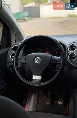 Хетчбек Volkswagen Golf Plus 2006 в 