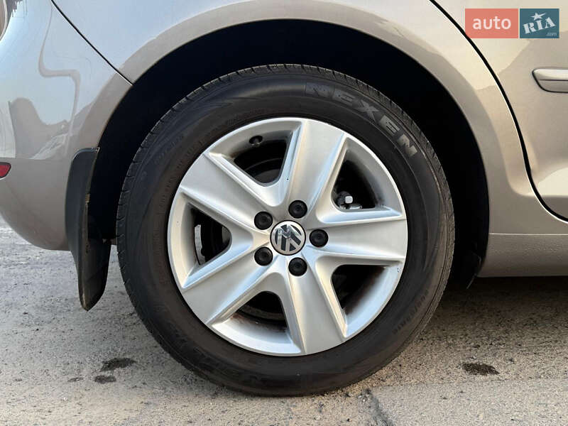 Хетчбек Volkswagen Golf Plus 2009 в Вінниці