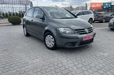 Хэтчбек Volkswagen Golf Plus 2005 в 