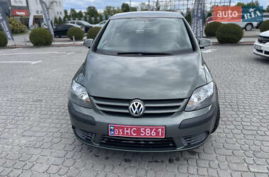 Хэтчбек Volkswagen Golf Plus 2005 в 