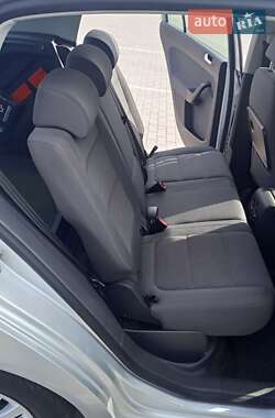 Хетчбек Volkswagen Golf Plus 2006 в 