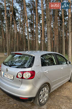 Хэтчбек Volkswagen Golf Plus 2006 в 