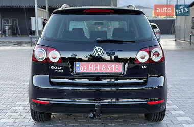 Хетчбек Volkswagen Golf Plus 2010 в 