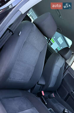 Хетчбек Volkswagen Golf Plus 2010 в 