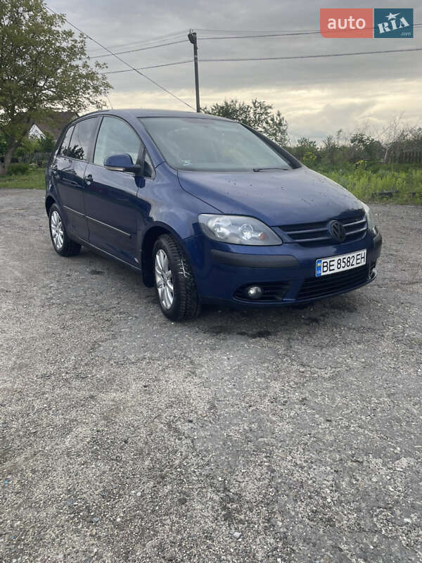 Хетчбек Volkswagen Golf Plus 2007 в Новояворівську