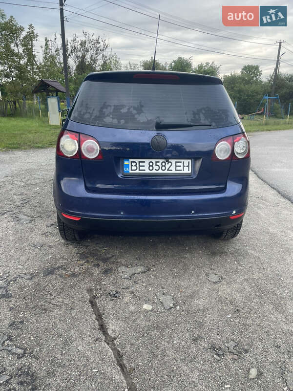 Хетчбек Volkswagen Golf Plus 2007 в Новояворівську