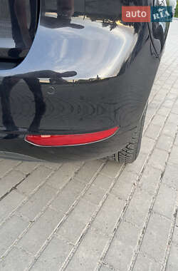 Хэтчбек Volkswagen Golf Plus 2010 в 