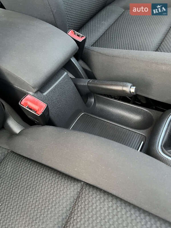 Хетчбек Volkswagen Golf Plus 2010 в Нововолинську