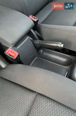 Хэтчбек Volkswagen Golf Plus 2010 в 