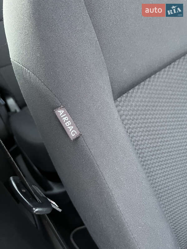 Хетчбек Volkswagen Golf Plus 2010 в Нововолинську