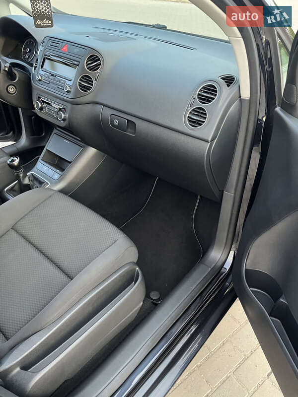 Хетчбек Volkswagen Golf Plus 2010 в Нововолинську