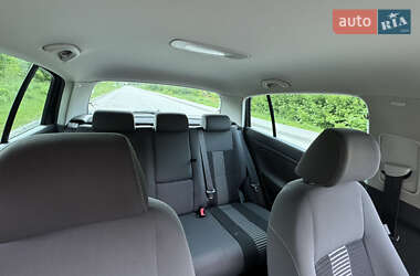 Хэтчбек Volkswagen Golf Plus 2009 в 