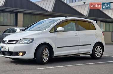 Хэтчбек Volkswagen Golf Plus 2011 в 