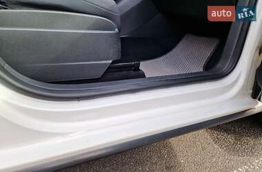 Хэтчбек Volkswagen Golf Plus 2011 в 