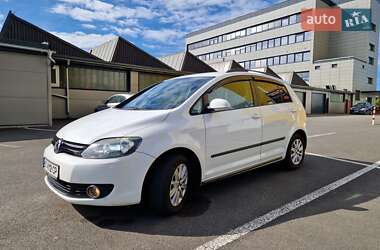 Хэтчбек Volkswagen Golf Plus 2011 в 