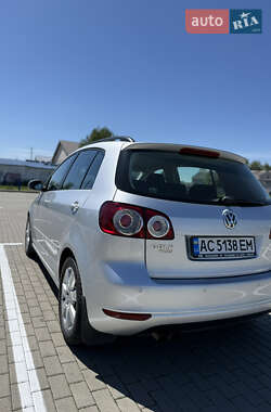 Хетчбек Volkswagen Golf Plus 2009 в 