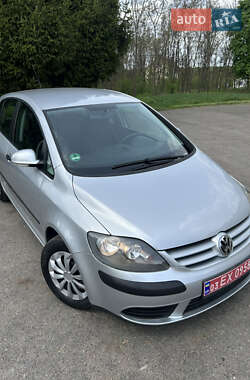 Хэтчбек Volkswagen Golf Plus 2005 в 