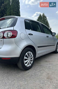 Хэтчбек Volkswagen Golf Plus 2005 в 