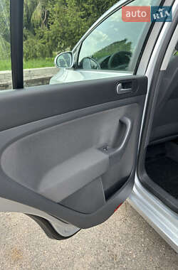 Хэтчбек Volkswagen Golf Plus 2005 в 