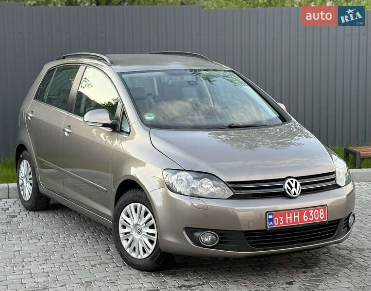 Хэтчбек Volkswagen Golf Plus 2010 в Львове