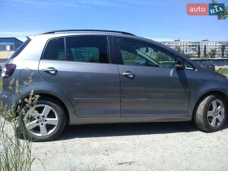 Хетчбек Volkswagen Golf Plus 2011 в Києві