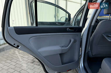 Хэтчбек Volkswagen Golf Plus 2006 в 