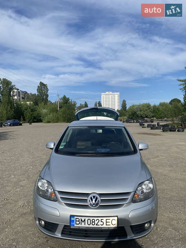 Хэтчбек Volkswagen Golf Plus 2006 в 