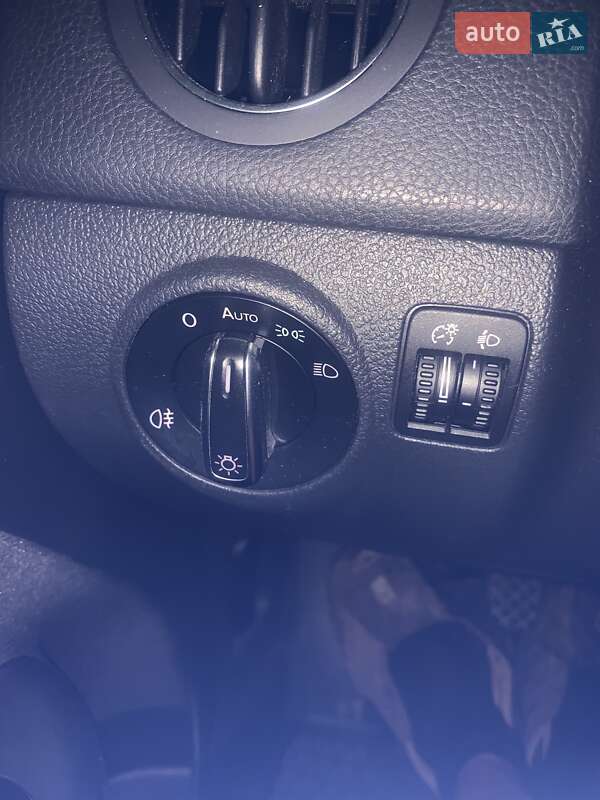 Хэтчбек Volkswagen Golf Plus 2010 в Тальном