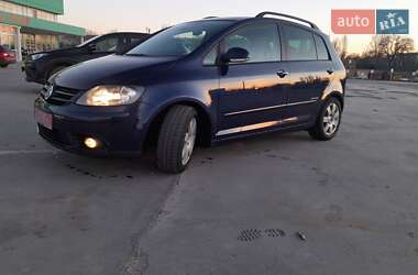 Хетчбек Volkswagen Golf Plus 2009 в 