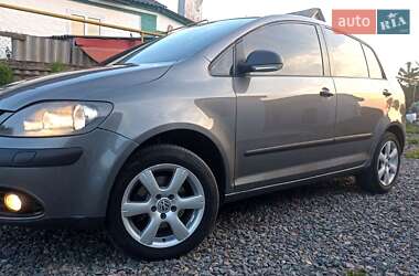 Хэтчбек Volkswagen Golf Plus 2007 в 