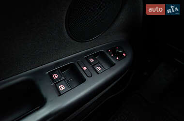 Хэтчбек Volkswagen Golf Plus 2009 в 