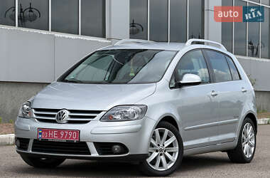 Хэтчбек Volkswagen Golf Plus 2009 в 