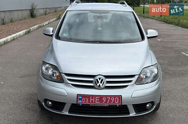 Хэтчбек Volkswagen Golf Plus 2009 в 