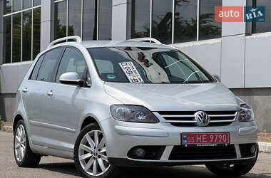 Хэтчбек Volkswagen Golf Plus 2009 в 