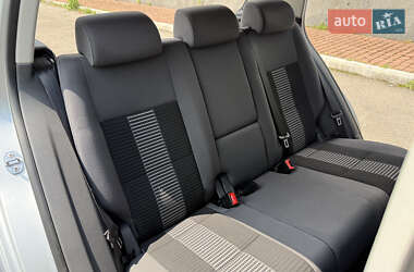 Хэтчбек Volkswagen Golf Plus 2009 в 