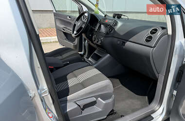 Хэтчбек Volkswagen Golf Plus 2009 в 