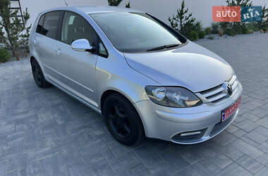 Хетчбек Volkswagen Golf Plus 2008 в 