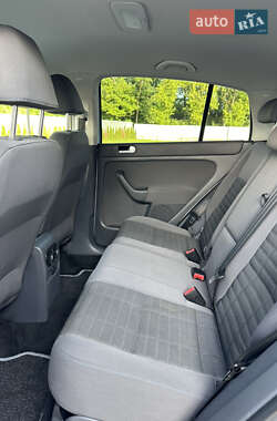 Хетчбек Volkswagen Golf Plus 2008 в 