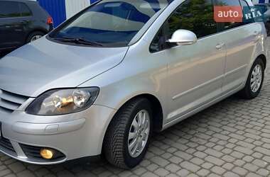 Хэтчбек Volkswagen Golf Plus 2008 в 