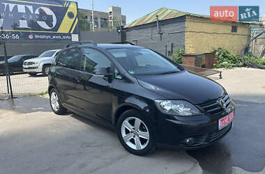 Хэтчбек Volkswagen Golf Plus 2009 в 