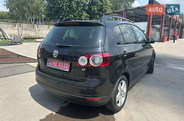 Хэтчбек Volkswagen Golf Plus 2009 в 