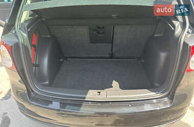 Хэтчбек Volkswagen Golf Plus 2009 в 